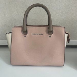 Michael Kors Selma (Medium)
